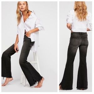 We The Free Women’s 100% Cotton Black Distressed Frayed Hem Flare Jeans Size 29